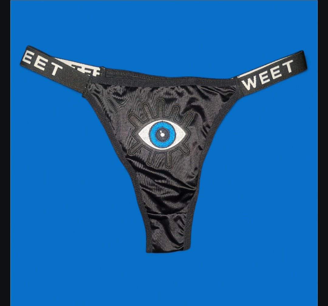 The Knockout Sweetheart - Black Ritual Activated Thong