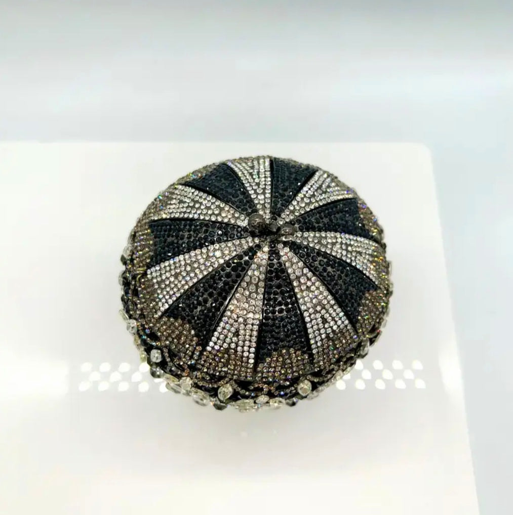 The Sky Isnt The Limit - Magnetic Abundance & Luck Transmuter - Grey / Black / White Ritual Activated & Blessed Hot Air Ballon Purse