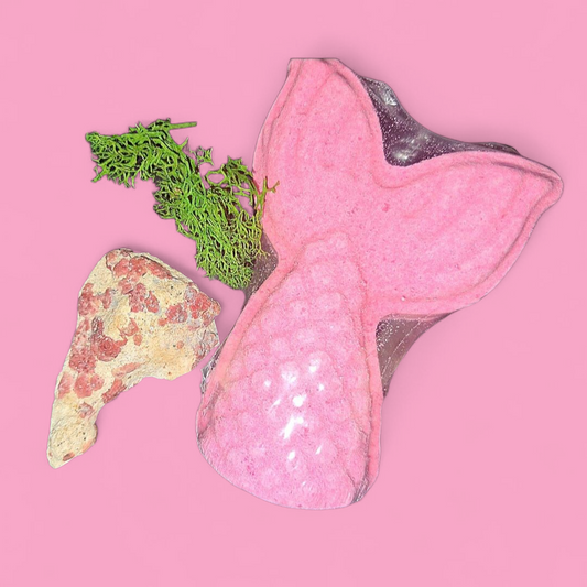 Siren Beauty & Magnetic Energy Ritual Bath Bomb & Gifted Crystal